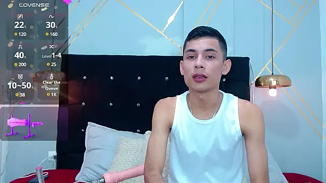 Snapshot of Oliver_king_sex chatting on 01-14-25, 05:01 Oliver king sex online show from 01-14-25, 05:01