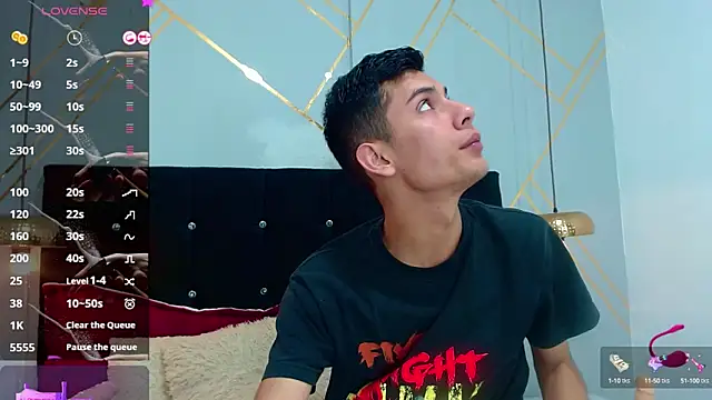 Snapshot of Oliver_king_sex chatting on 02-22-25, 05:46 Oliver king sex online show from 02-22-25, 05:46