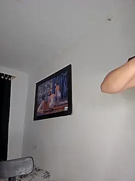 Antonella2 m online show from 03-05-25, 11:17