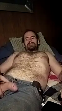 Snapshot of RobStrokes215 chatting on 12-08-24, 05:33 RobStrokes215 online show from 12-08-24, 05:33