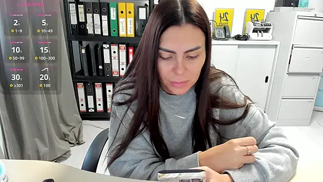 Snapshot of kilenyapatrice chatting on 10-27-25, 12:53 kilenyapatrice online show from 10-27-25, 12:53