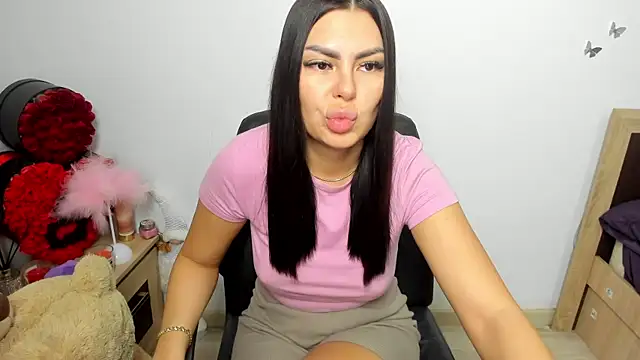 Snapshot of kilenyapatrice chatting on 05-12-26, 10:45 kilenyapatrice online show from 05-12-26, 10:45