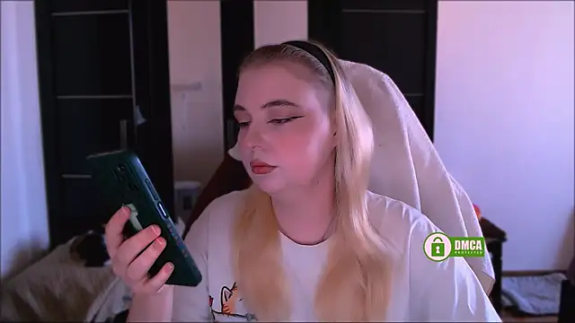 EvaAndLilith online show from 10-11-25, 09:08