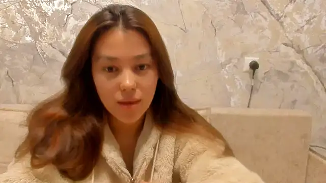 LunaXmii online show from 04-21-26, 10:45