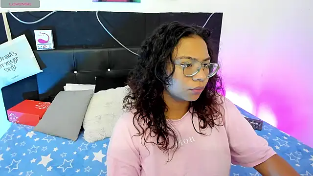 im angels77 online show from 02-13-25, 04:00