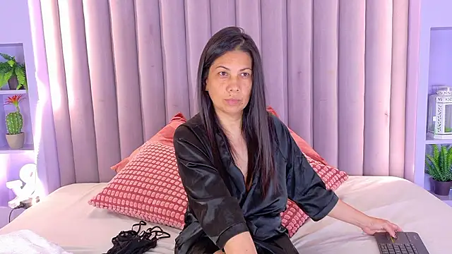 JaylaScott   online show from 03-21-26, 07:39