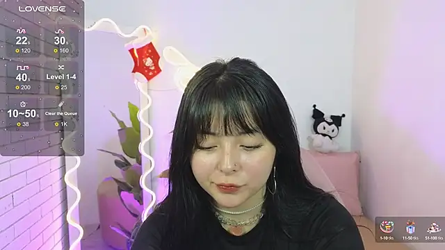 Snapshot of hina_tay chatting on 12-22-24, 04:17 hina tay online show from 12-22-24, 04:17