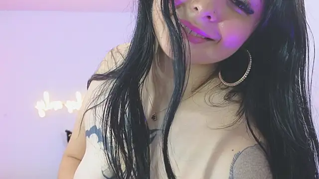 Snapshot of hina_tay chatting on 02-03-25, 10:36 hina tay online show from 02-03-25, 10:36