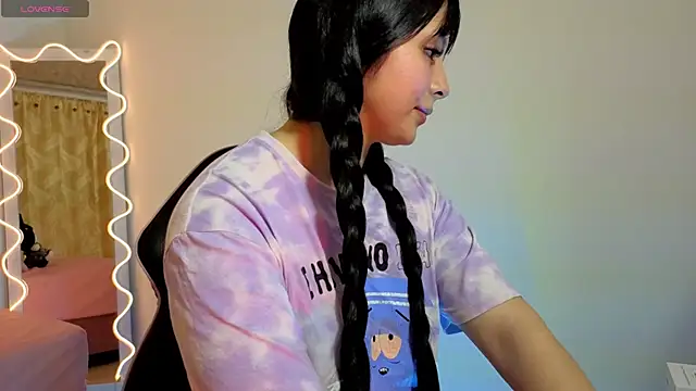 Snapshot of hina_tay chatting on 11-04-25, 03:27 hina tay online show from 11-04-25, 03:27