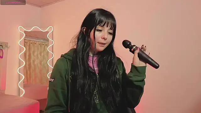 Snapshot of hina_tay chatting on 11-25-25, 03:06 hina tay online show from 11-25-25, 03:06