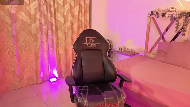 hina tay online show from 03-27-26, 03:34