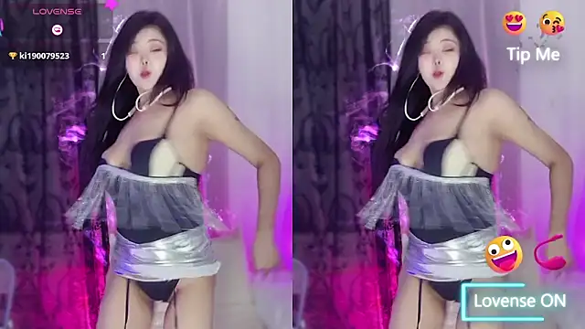 Snapshot of Bunny_Tutu chatting on 03-15-25, 03:16 Bunny Tutu online show from 03-15-25, 03:16