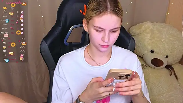 doll barbieee online show from 09-24-25, 06:44