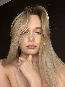 Alisa Rise online show from 02-13-25, 07:52