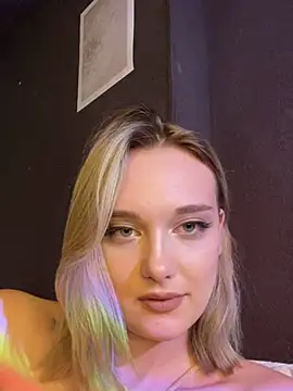 Alisa Rise online show from 03-22-25, 01:22