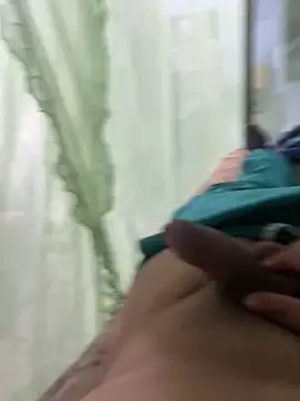 Snapshot of Avilespozo19993 chatting on 11-26-25, 02:34 Avilespozo19993 online show from 11-26-25, 02:34