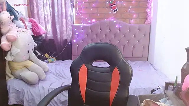 Racy Angel online show from 12-14-25, 04:23