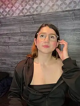 kamel-ayesha online show from 12-18-24, 11:56