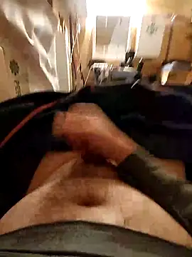 Snapshot of sexaddict_2424 chatting on 10-14-25, 03:57 sexaddict 2424 online show from 10-14-25, 03:57