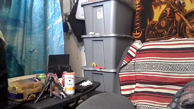 Snapshot of sexaddict_2424 chatting on 04-13-26, 11:21 sexaddict 2424 online show from 04-13-26, 11:21