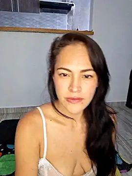 Snapshot of Sara_P10 chatting on 01-19-25, 10:17 Sara P10 online show from 01-19-25, 10:17