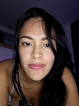 Snapshot of Sara_P10 chatting on 01-20-25, 01:18 Sara P10 online show from 01-20-25, 01:18