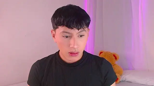 Snapshot of dilan_sp chatting on 01-11-25, 03:34 dilan sp online show from 01-11-25, 03:34