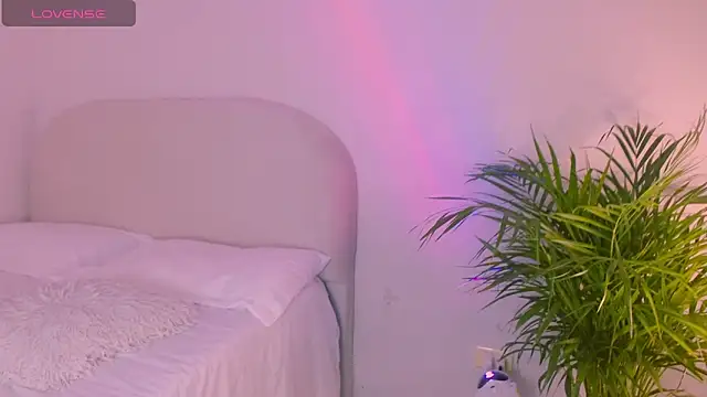 Snapshot of dilan_sp chatting on 03-20-25, 03:45 dilan sp online show from 03-20-25, 03:45