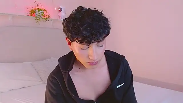 Snapshot of dilan_sp chatting on 11-25-25, 01:16 dilan sp online show from 11-25-25, 01:16