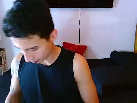 Snapshot of Velk_hot chatting on 05-15-26, 02:02 Velk hot online show from 05-15-26, 02:02