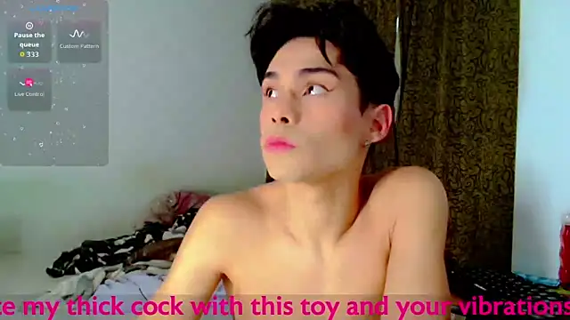 Snapshot of femboykeene chatting on 11-24-25, 10:42 femboykeene online show from 11-24-25, 10:42