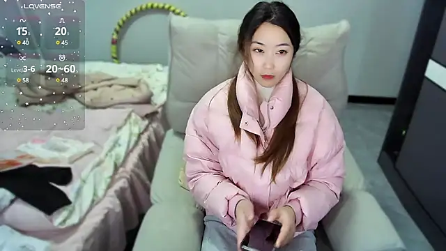 Feifei-cn online show from 03-07-25, 01:18