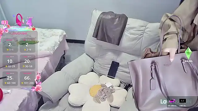 Feifei-cn online show from 10-20-25, 12:22