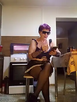 Ely Elenita online show from 11-25-25, 10:15