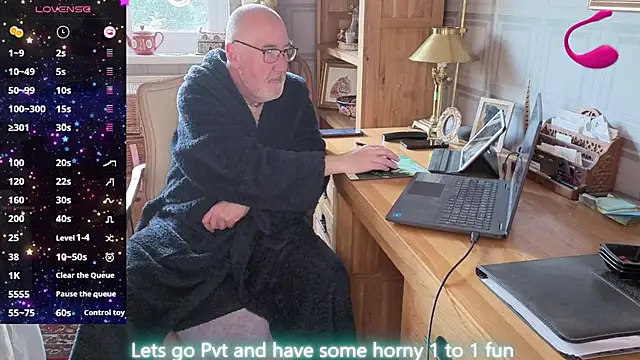 Adamdaddybear online show from 04-08-26, 07:08