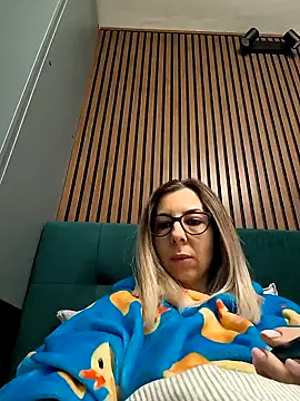 SukyGirl online show from 01-17-25, 12:31