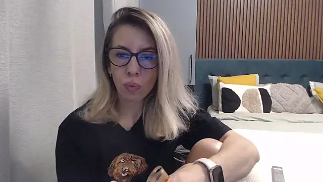 SukyGirl online show from 03-06-25, 10:30