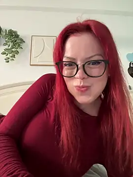 Snapshot of AylaRed chatting on 04-07-26, 05:52 AylaRed online show from 04-07-26, 05:52