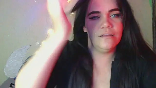 Snapshot of blue_angel33 chatting on 01-23-25, 02:23 blue angel33 online show from 01-23-25, 02:23