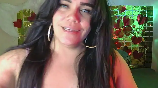 Snapshot of blue_angel33 chatting on 02-15-25, 05:17 blue angel33 online show from 02-15-25, 05:17