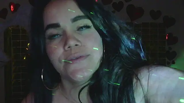 Snapshot of blue_angel33 chatting on 02-19-25, 05:16 blue angel33 online show from 02-19-25, 05:16