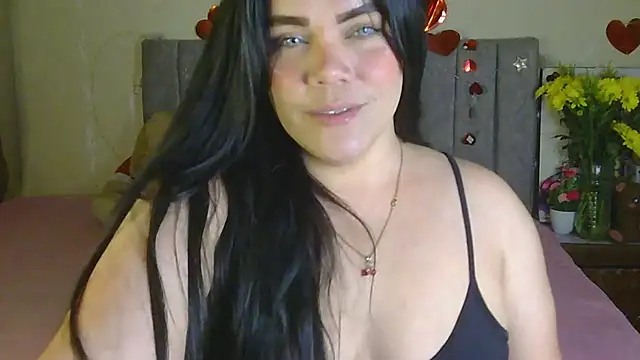 Snapshot of blue_angel33 chatting on 09-22-25, 12:23 blue angel33 online show from 09-22-25, 12:23