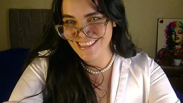 Snapshot of blue_angel33 chatting on 10-15-25, 02:01 blue angel33 online show from 10-15-25, 02:01