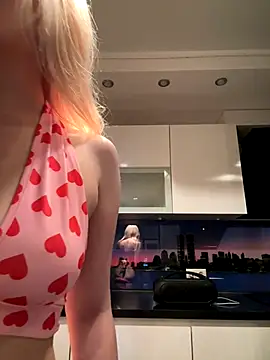 XMelissaX online show from 10-22-25, 07:35