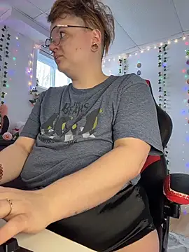 Sweetleeahxx online show from 04-04-26, 12:02