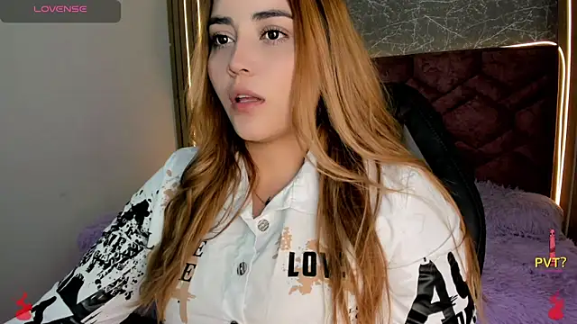 Lucia star   online show from 12-19-24, 07:18