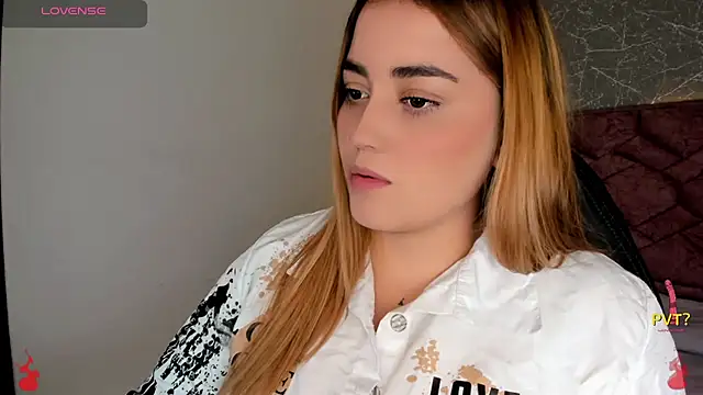 Lucia star   online show from 01-04-25, 02:25