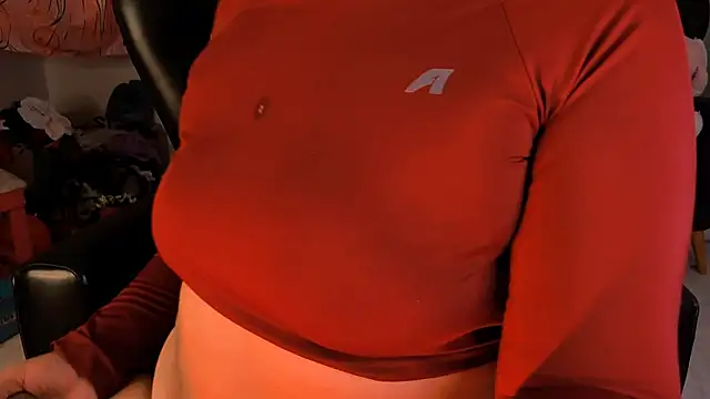 Agatha humidity online show from 02-17-25, 03:47