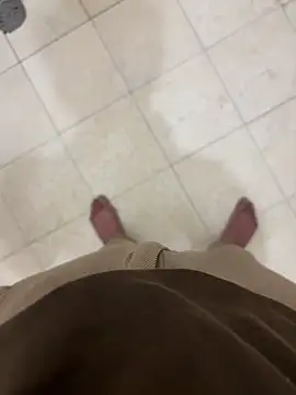 Snapshot of SexMachine1069 chatting on 02-08-25, 05:29 SexMachine1069 online show from 02-08-25, 05:29