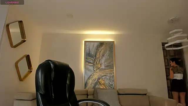 GiaFerrara online show from 05-27-26, 07:44